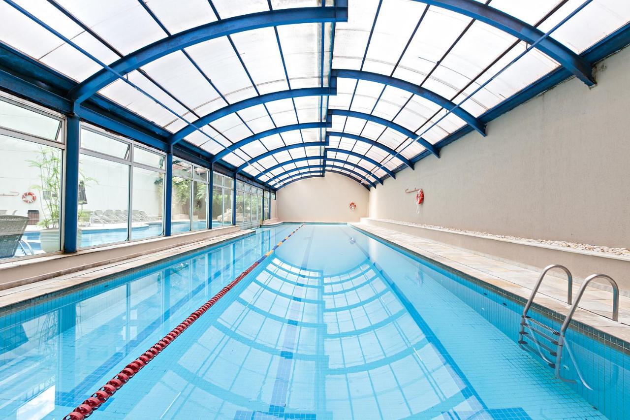 You Stay At Vila Olimpia - Itc São Paulo Kültér fotó Swimming pool
